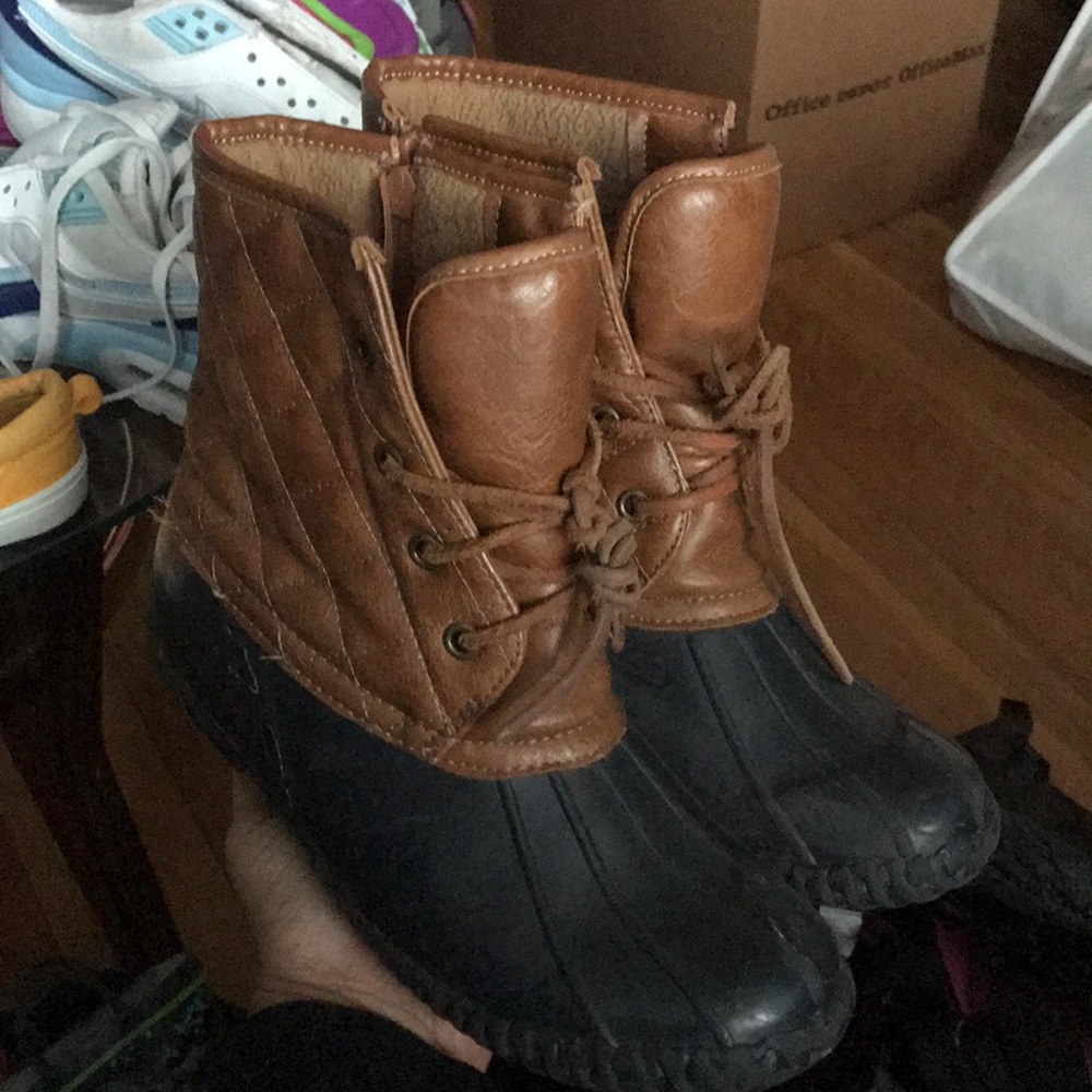 Girls duck boots - Stevies size 4